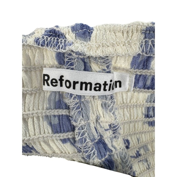 Reformation Blue White Floral Delevan Top Smocked Puff Sleeve Size 6 - Picture 4 of 8